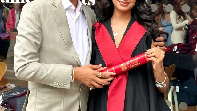 Kumar Vishwas: कुमार विश्वास की बेटी ने किया लंदन में नाम रोशन, खुबसूरती में कई बॉलीवुड हसीनाओं को देती है टक्कर