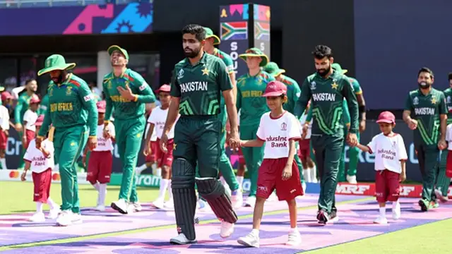 चैंपियंस ट्रॉफी 2025 पर बड़ी अपडेट, साउथ अफ्रीका में शिफ्ट हो सकता है पूरा टूर्नामेंट, पाकिस्तान की मेजबानी पर मंडराया खतरा!