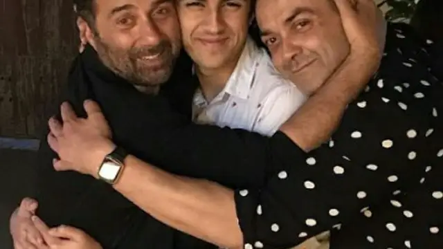 Exclusive: बड़े पर्दे पर डेब्यू करने से पहले बेटे आर्यमान और धरम को बॉबी देओल ने दी नसीहत, कहा- ‘पहले हिन्दी सीखो…’