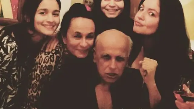 आलिया भट्ट का कहना है कि उन्होंने बड़े होने के दौरान पूजा भट्ट की फिल्में देखीं, ‘बचपन में मैं सेंसटिव थी’