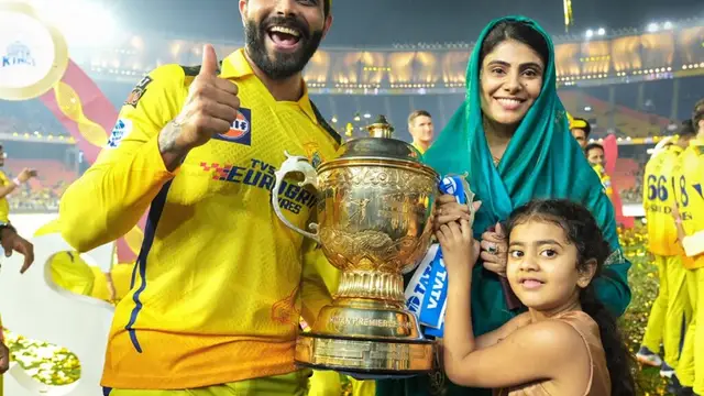 OMG! ‘मेरा बेटा बीवी का गुलाम है…’, Ravindra Jadeja के पिता ने बहू रीवाबा पर लगाया इल्जाम, कहा- ‘बेटे को परिवार से अलग किया’