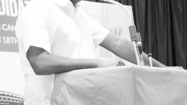 बेटे की मौत से टूटा दुखों का पहाड़, खेत में जलाया शव, 12 साल छोटी डांसर को बनाया बीवी