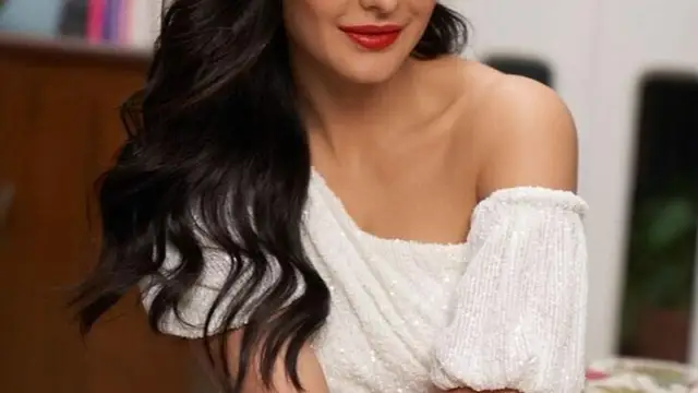 Pathaan: Katrina Kaif ने अपनी अपकमिंग मूवी ‘टाईगर 3’ के पोस्टर के साथ ‘पठान’ फैंस को दिया मैसेज, कहा– “देश सुरक्षा के हित के लिए किसी से कुछ ना कहें”