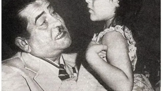 जब करीना कपूर को उनके दादा राज कपूर ने चचेरी बहन रिद्धिमा के साथ तालमेल बिठाने के लिए उनका नाम सिद्धिमा नाम दिया था