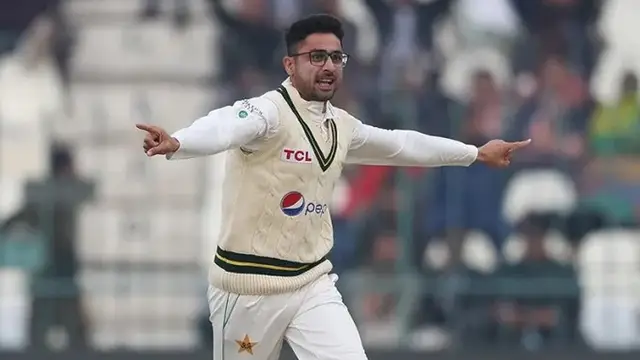 PAK vs ENG- हैरानियों से भरा है पाकिस्तान क्रिकेट, यह फैसला बेवकूफी की हद: माइकल वॉन