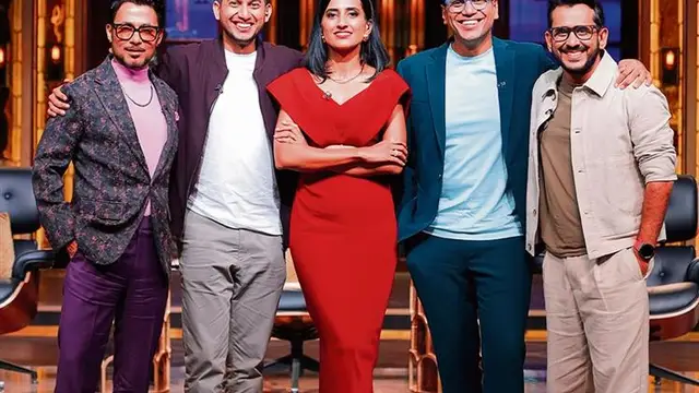 मिलिए भारत की सबसे नई शार्क टैंक शार्क से, जो कभी केबल टीवी बेचते थे, अब उनकी कमाई हैं 12,800 करोड़ से ज्यादा की और सबसे अमीर है…
