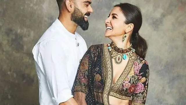 एक और धार्मिक यात्रा पर पहुंचे Virat Kohli-Anushka Sharma, ऋषिकेश से सामने आई तस्वीरें