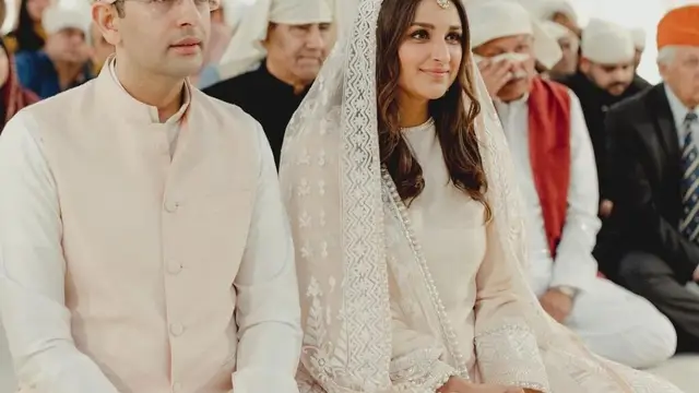 परिणीति चोपड़ा ने इंटरनेट पर जीता दिल, वीडियो में लता मंगेशकर का फेमस गाना ‘ रहें ना रहें ‘ गाकर