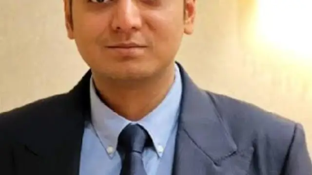 Success Story: पिता के कुछ पैसे बचाने के लिए लगाते थे जुगाड़, ऐसा आइडिया आया कि 8000 करोड़ का एम्पायर बना डाला!