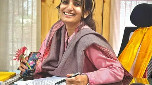 Success Story : बिना कोचिंग के कैसे क्रैक किया UPSC, IAS गंधर्व राठौर ने बताया, नोट कर लें टिप्स और स्ट्रेटेजी