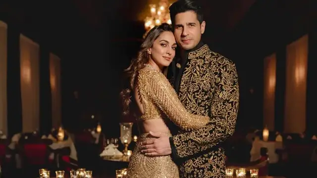 OMG! कई बॉलीवुड स्टार्स ने रखे हैं पत्नियों के मजेदार नाम, कोई है ‘पैनिक बटन’ तो कोई ‘देवी जी’, देखें पूरी लिस्ट