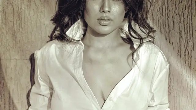 Nia Sharma ‘Sexy’ दिखने के चक्कर में हुईं ‘Oops’ मोमेंट का शिकार, दिखा बॉडी का ये पार्ट…