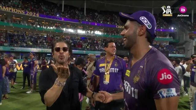 IPL 2024: हर्षित राणा पर जिस फ्लाइंग KISS के लिए लगा था बैन, शाहरुख खान ने उसी अंदाज में फिर से मनाया जश्न