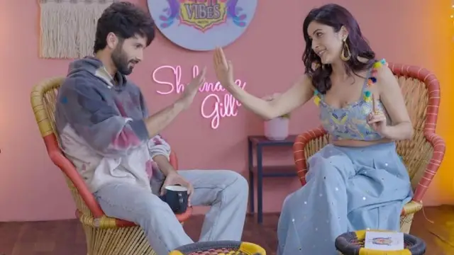 ‘देसी Vibes’ चैट शो में मस्ती करते नज़र आए Shahid Kapoor और Shehnaaz Gill