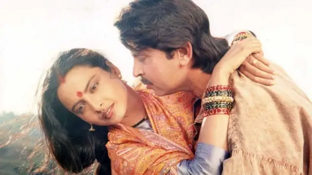 Rekha: रेखा को घोड़ा दौड़ाते देखकर क्यों धड़का राकेश रोशन का दिल ? राकेश ने बताई फिल्म खून भरी मांग की दिलचस्प कहानी