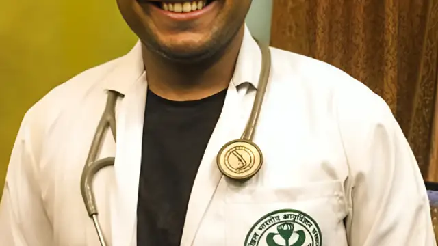Success Story: 16 saal की बालिक उम्र में AIIMS एग्जाम और 22 में UPSC क्रैक कर बने IAS, फिर छोड़ दी नौकरी, जाने सक्सेस मंत्रा