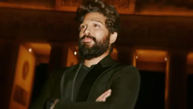 पुष्पा की रिलीज से पहले ही अल्लू अर्जुन ने बना डाला रिकॉर्ड, ना रजनीकांत और ना ही प्रभास दिखा पाए हैं ऐसा जलवा