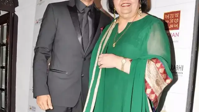 शाहरुख़ की ‘सरोगेट मदर’ थीं पामेला चोपड़ा, निधन की खबर सुनते ही दौड़े-दौड़े पहुंचे SRK
