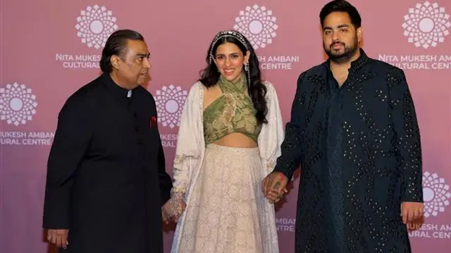 OMG! बेटे आकाश से ज्यादा बहू श्लोका पर भरोसा करते हैं मुकेश अंबानी? आकाश ने किया हैरान करने वाला खुलासा