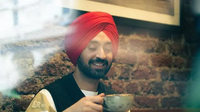 Diljit Dosanjh ने शेयर किया बॅालिवुड सेलेब्स का फनी वीडियो, अंबानी में ऐसी हरकते करते नजर आए सितारे
